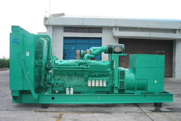 屯昌工厂发电机应急发电时如何更准确地检查发电机状态？