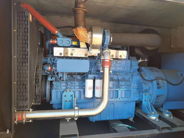 屯昌燃油消耗率与进气温度的具体关系是什么？